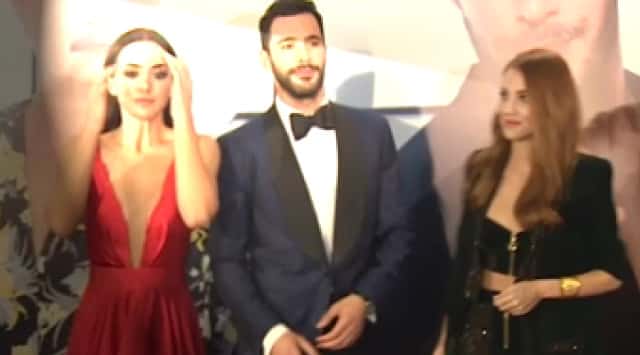 Elçin Sangu'nun Galadaki Diğer Oyuncuya Bakışı Olay Oldu!