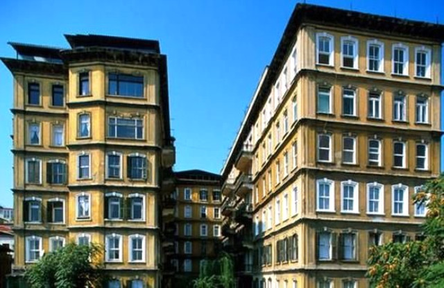 Engincan'ın Evinden Gelen Sesler Üzerine Komşuları Annesi Sibel Can'ı Aradı