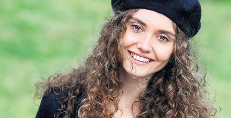 Cansu Türedi Kimdir?