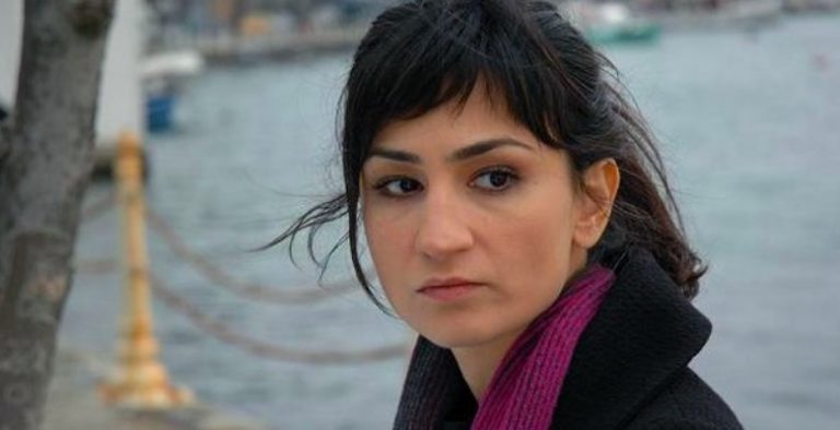 Devin Özgür Çınar Kimdir?