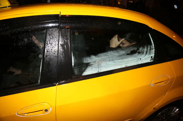 Eski Eşine Dönen Haluk Bilginer 3 Kadınla Birlikte Yakalandı!