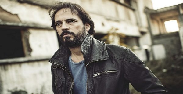 Timuçin Esen Kimdir