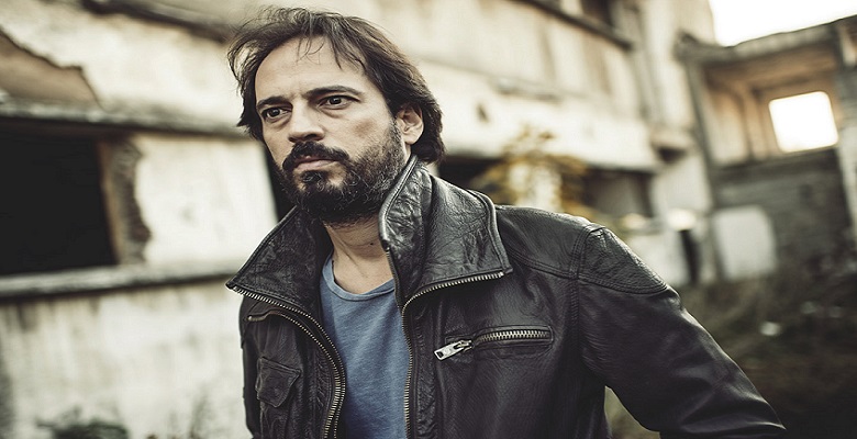 Timuçin Esen Kimdir