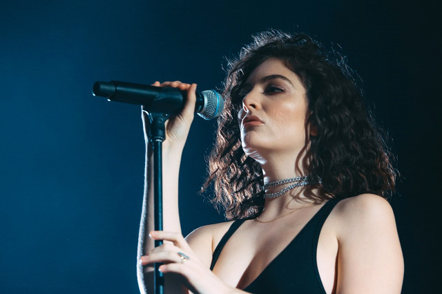  Şarkıcı Lorde, Filistin'e Destek İçin İsrail Konserini İptal Etti