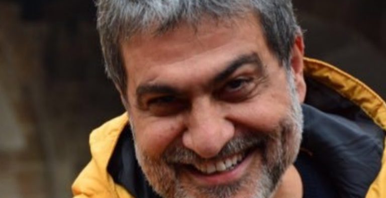 Ahmet Özyavuz Kimdir?