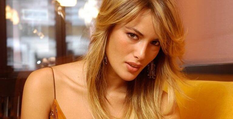 Gamze Özçelik Dönem Projesiyle Geliyor