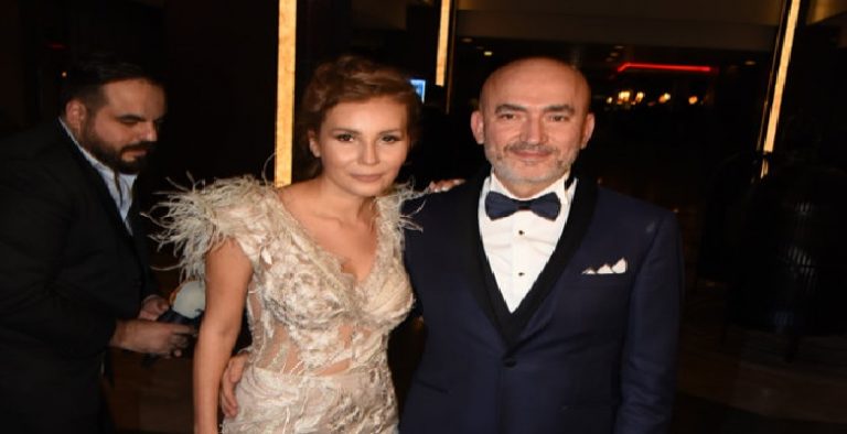 Gezegen Mehmet, Reina saldırısından dolayı ertelediği düğününde karısıyla ilgili şoke eden bir açıklama yaptı!