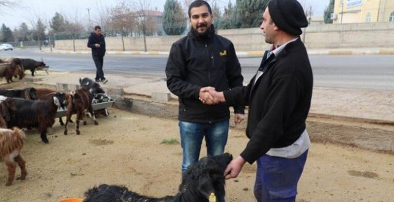 Mehmet Sercan Öğe 1 Milyon Takipçiye Kurban Kesti