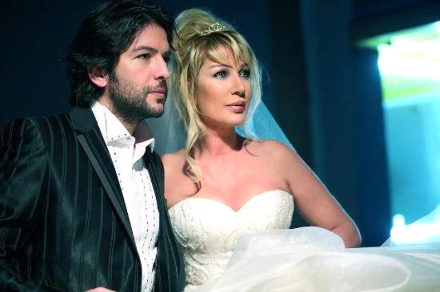 Seda Sayan, Yeni Programına Eski Sevgilisini Çıkartıyor!