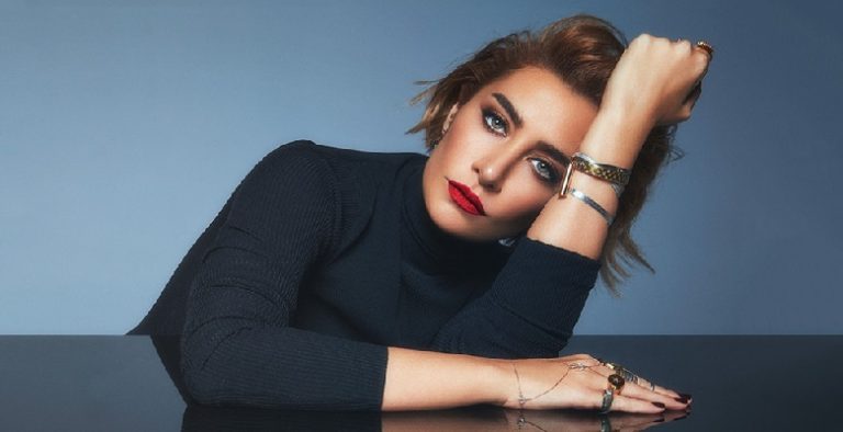 Ahmet Kural’dan ayrılan Sıla, saçlarını şimdi de kızıla boyattı. İşte Sıla’nın kızıl hali…