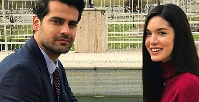 Adını Sen Koy Dizisinin Başrol Oyuncuları Aşk Yaşıyor!