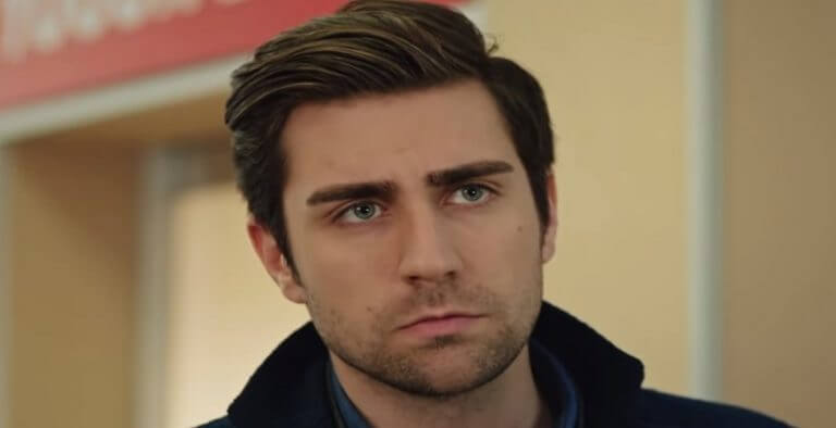 Çağlar Ertuğrul Dizileri Bırakıyor Mu?