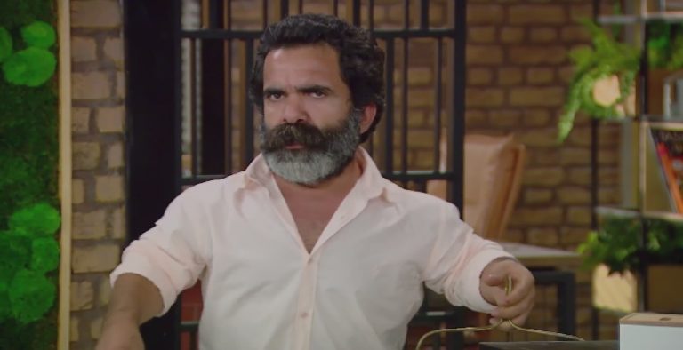 Alparslan Özmol kimdir?