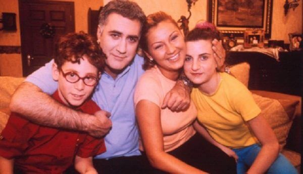 Çocuklar Duymasın Dizisinin Trend Olma Çabası Gerekli mi?