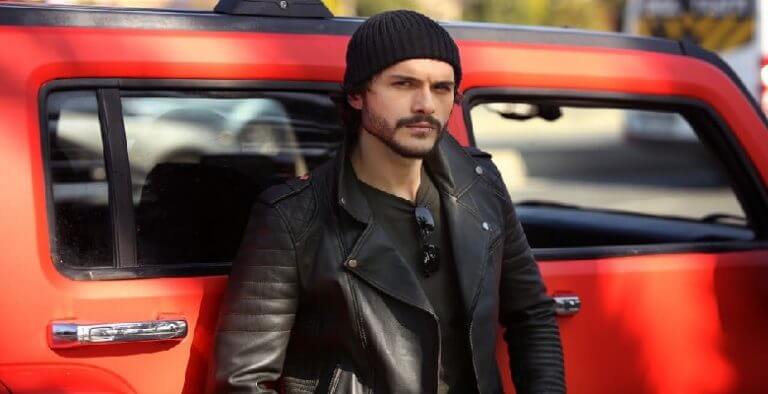 Çukur’da kardeş olan Sena ve Emrah, Bodrum Masalı’nda da kardeşti