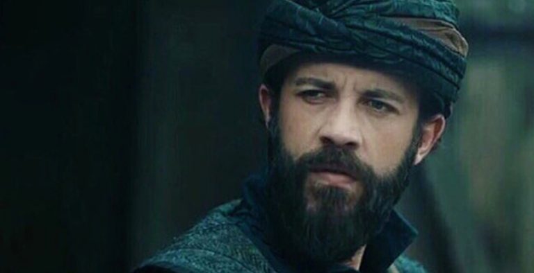 Fırat Topkorur Kimdir?