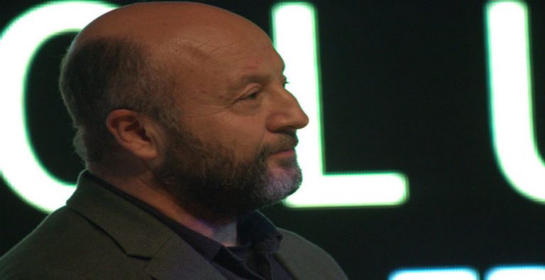 Hakan Salınmış Kimdir?