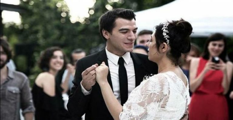 Bir Sürpriz Boşanma Haberi Daha!