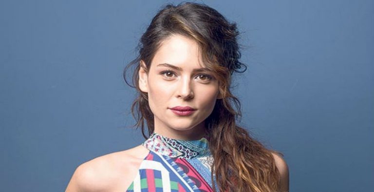 Yıldız Çağrı Atiksoy Kimdir?