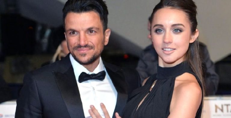 Ünlü şarkıcı ve eşine hacker şoku!