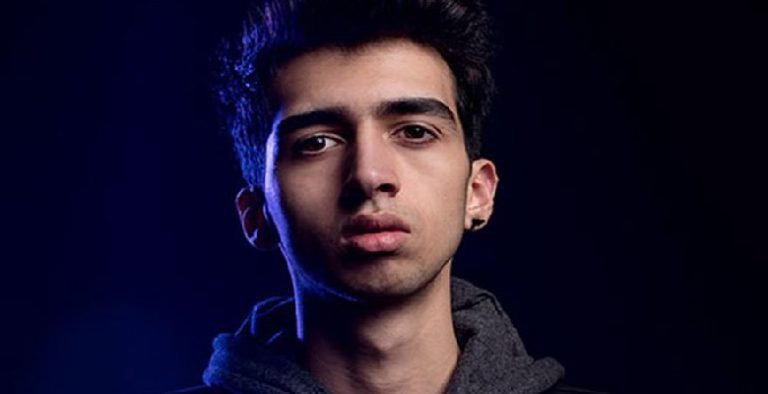 Çağatay Akman’ın evini kızlar bastı, taşınmak zorunda kaldı!