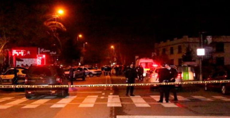 Gözlerinin Önünde 1 Kişi Ölen Hande Yener Şoka Girdi!