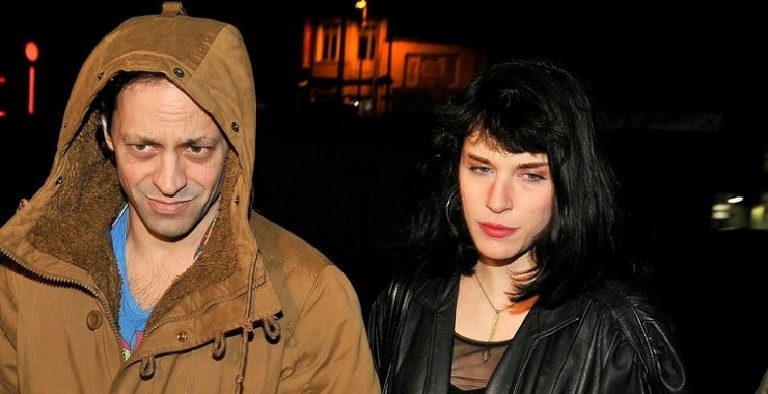 ‘Ayrıldılar’ denilen Kaan Tangöze, sevgilisiyle görüntülendi!