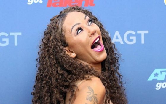 Oyuncu Melanie Brown'un Kızıyla Verdiği Poz: Hangisi Anne?