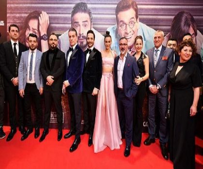 Saadet Işıl Aksoy Gecenin Yıldızı Oldu!