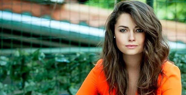 Toprak Sağlam Kimdir?