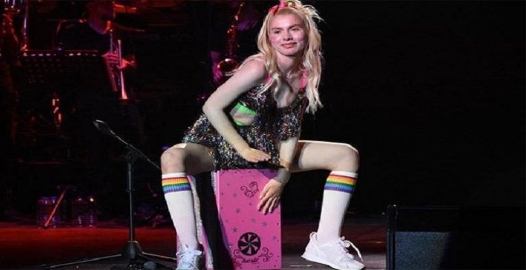 Aleyna Tilki’den şoke eden hareketler! Bu görüntüler sosyal medyayı salladı!