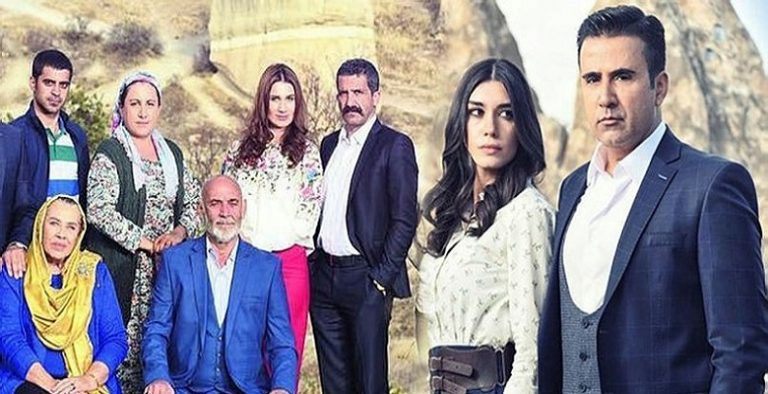 Aşk ve Mavi dizisinde bir oyuncu diziden ayrıldı. Diziden ayrılan karakter kim?