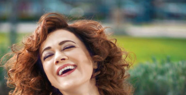 Bennu Yıldırımlar Kimdir?