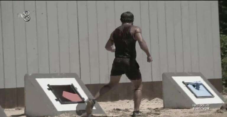 Survivor Turabi fazla hırsının kurbanı oldu! Elini kullanamayacak!