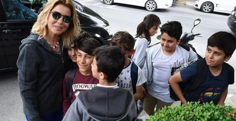 Gülben Ergen’e şok! Çocukların yanına gitti ama…