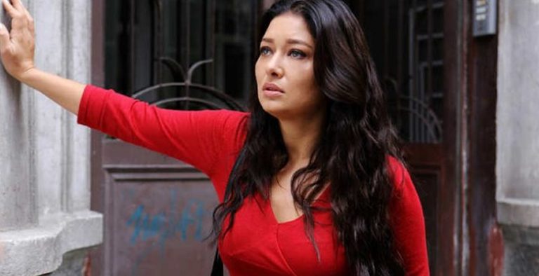 Nurgül Yeşilçay Yeni Dizisi İle Ekrana Dönüyor…