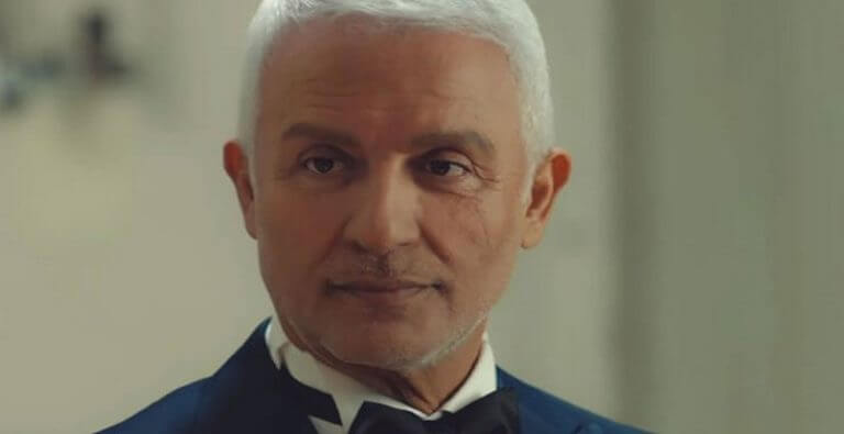 Talat Bulut’tan bomba açıklama: İç çamaşırlarımla duruyorum, beni giydiriyor!