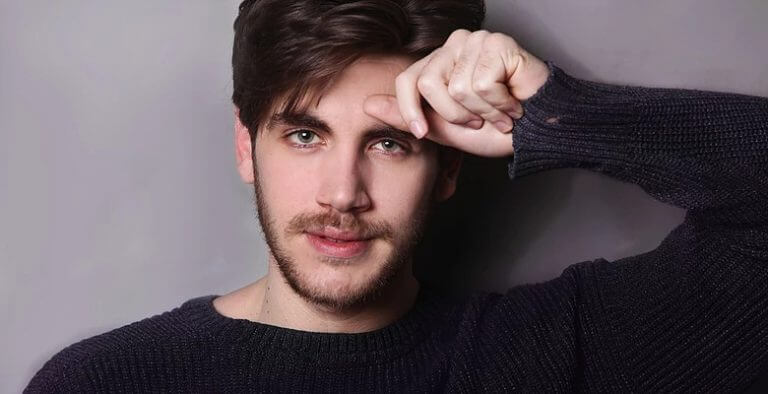 Adı Efsane oyuncusu Emre Bey yeni dizisiyle geliyor