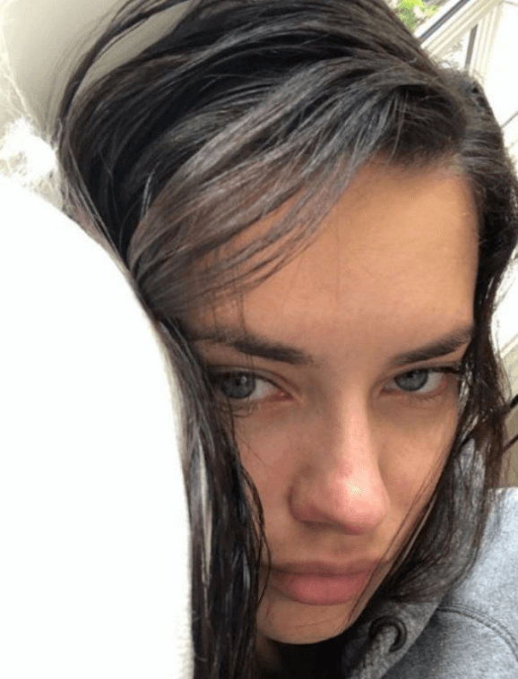 Adriana Lima Makyajsız