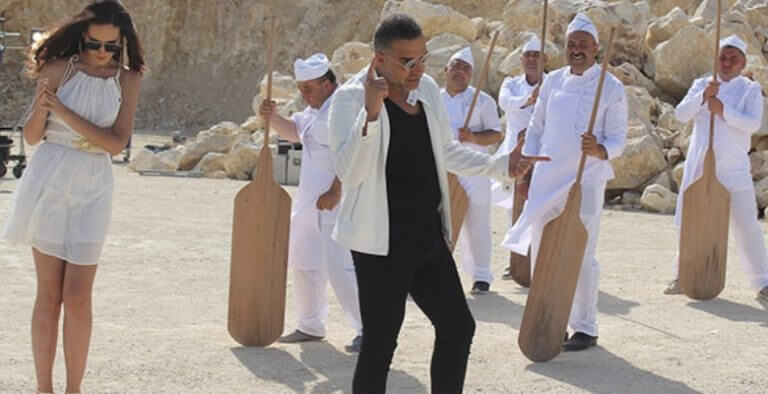 Berdan Mardini tarz değiştiriyor