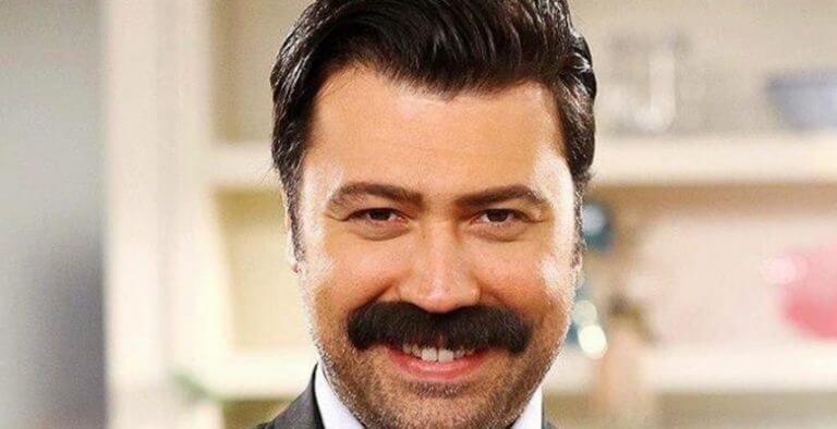 Bülent Emrah Parlak kimdir?     