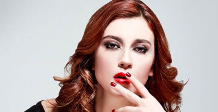 Burcu Gönder kimdir?