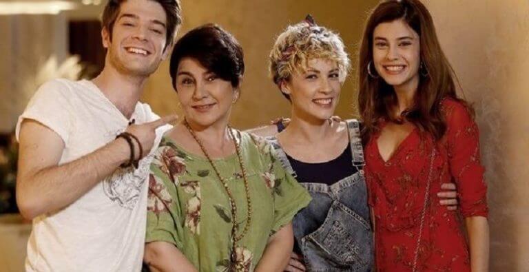 Show’un yeni dizisi Darısı Başımıza başlamadan yağan yorumlar dikkat çekiyor!