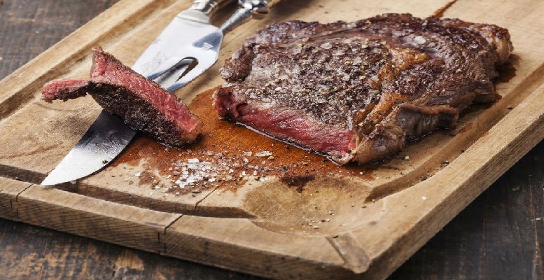 Bir oturuşta en fazla eti hangi ünlü yedi? En fazla et yeme rekoru