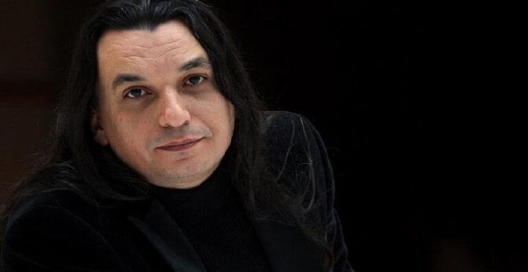 Gökhan Kırdar, Konserinde Sağlık Durumunu Açıkladı!