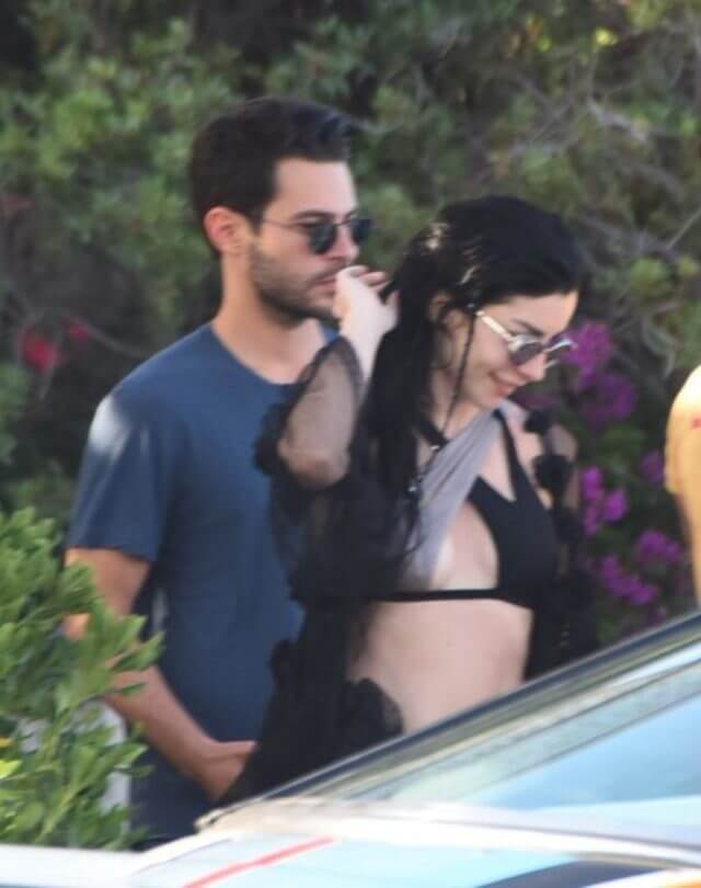 hakan-sabancı-merve-bolugur4