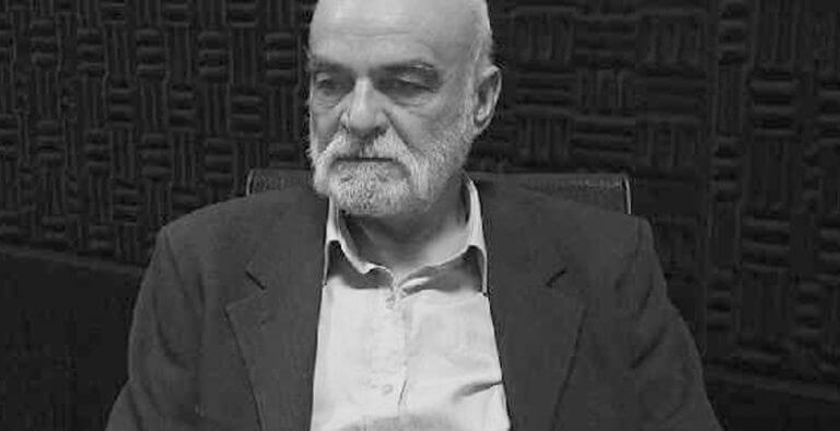 Hüseyin Özay kimdir?