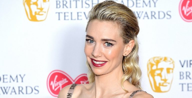 Kate Moss görüntüsüyle hayal kırıklığı yarattı