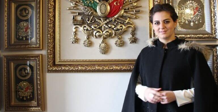 Sultan 2. Abdülhamit’in torunu Nilhan Osmanoğlu kimdir?