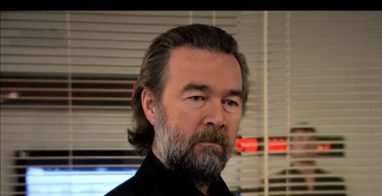 Sedat Savtak kimdir?